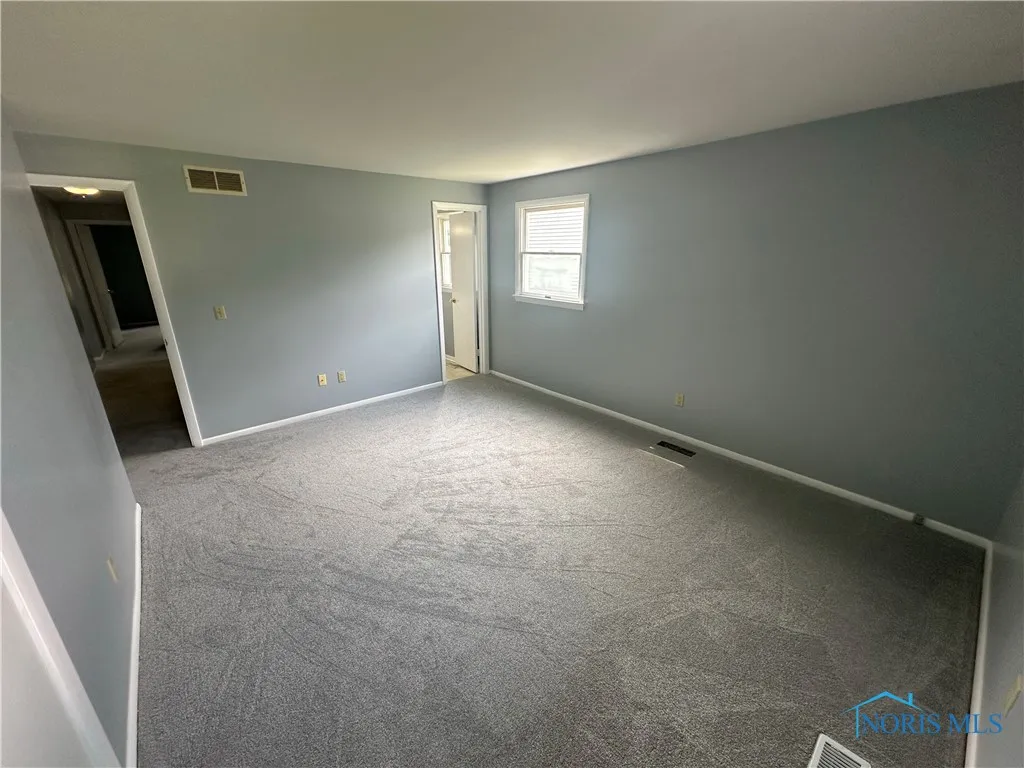 1624 Woodhurst Drive, Defiance, Ohio 43512, 3 Bedrooms Bedrooms, 9 Rooms Rooms,2 BathroomsBathrooms,Residential,For Sale,Woodhurst,6133529