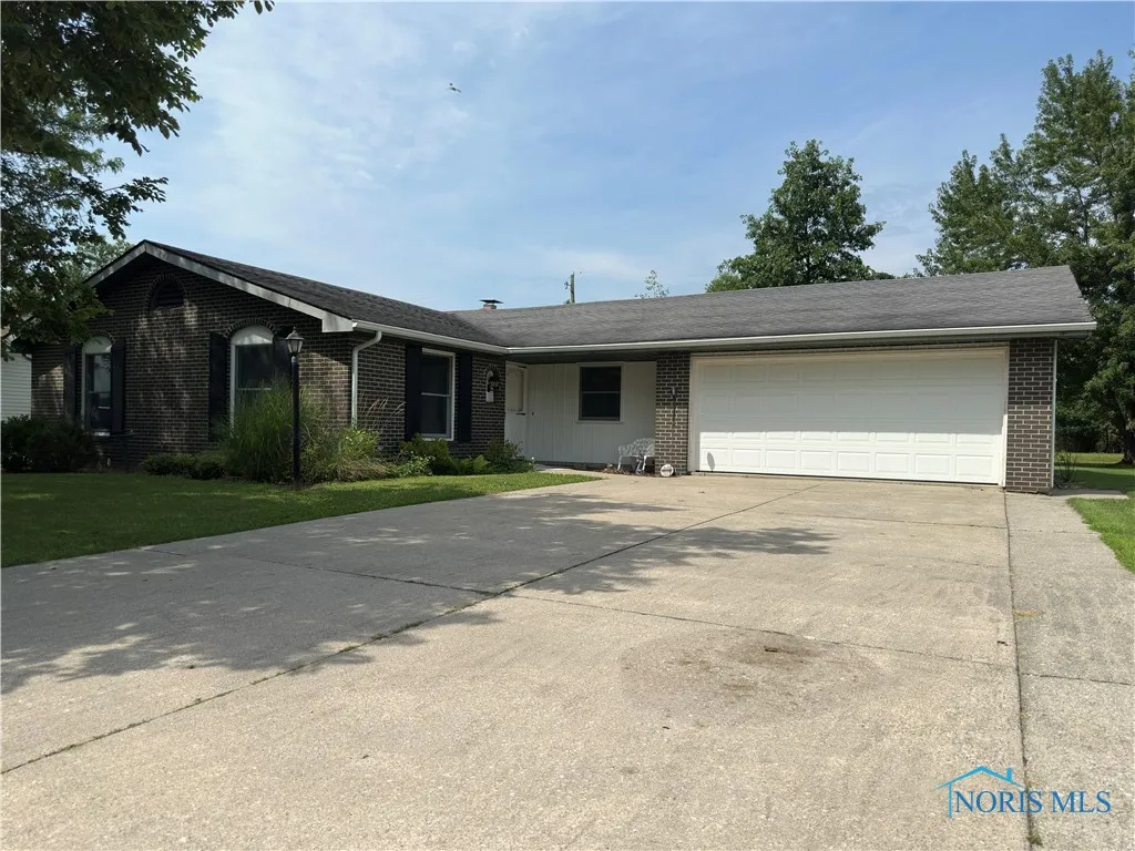 1624 Woodhurst Drive, Defiance, Ohio 43512, 3 Bedrooms Bedrooms, 9 Rooms Rooms,2 BathroomsBathrooms,Residential,For Sale,Woodhurst,6133529