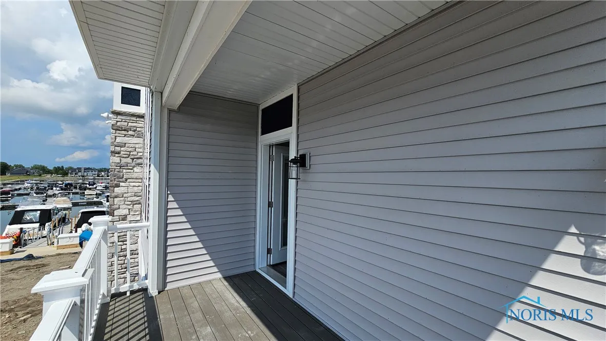 2703 S Harbor Bay Drive 1322, Lakeside Marblehead, Ohio 43440, 3 Bedrooms Bedrooms, ,2 BathroomsBathrooms,Residential,For Sale,Harbor Bay,6133602