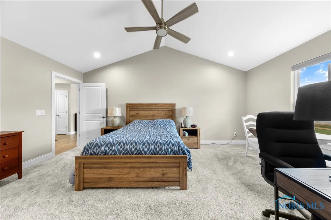 109 Ashberry Way, Swanton, Ohio 43558, 3 Bedrooms Bedrooms, 6 Rooms Rooms,2 BathroomsBathrooms,Residential,For Sale,Ashberry,6133604