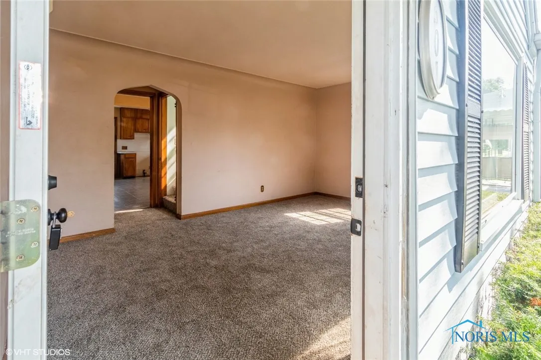 301 E Northgate Parkway, Toledo, Ohio 43612, 3 Bedrooms Bedrooms, 5 Rooms Rooms,1 BathroomBathrooms,Residential,For Sale,Northgate,6133637