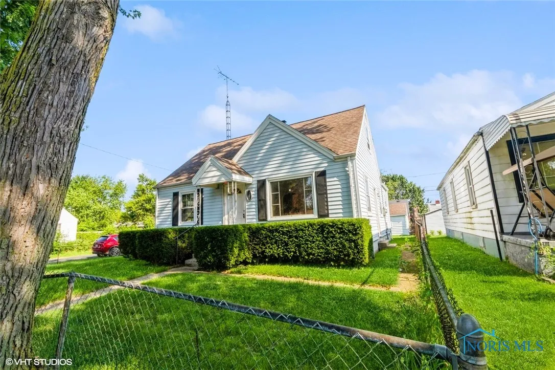 301 E Northgate Parkway, Toledo, Ohio 43612, 3 Bedrooms Bedrooms, 5 Rooms Rooms,1 BathroomBathrooms,Residential,For Sale,Northgate,6133637