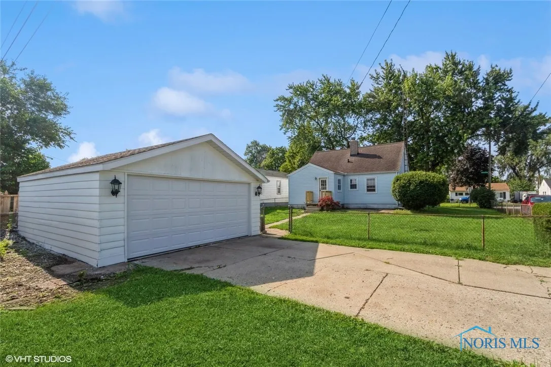 301 E Northgate Parkway, Toledo, Ohio 43612, 3 Bedrooms Bedrooms, 5 Rooms Rooms,1 BathroomBathrooms,Residential,For Sale,Northgate,6133637