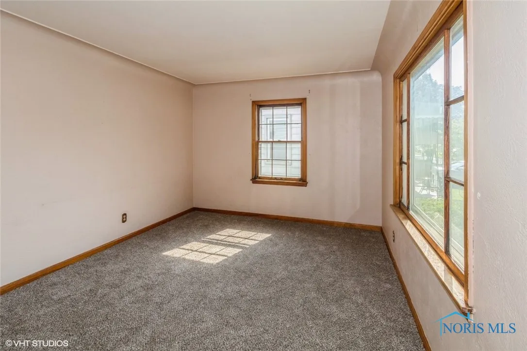 301 E Northgate Parkway, Toledo, Ohio 43612, 3 Bedrooms Bedrooms, 5 Rooms Rooms,1 BathroomBathrooms,Residential,For Sale,Northgate,6133637