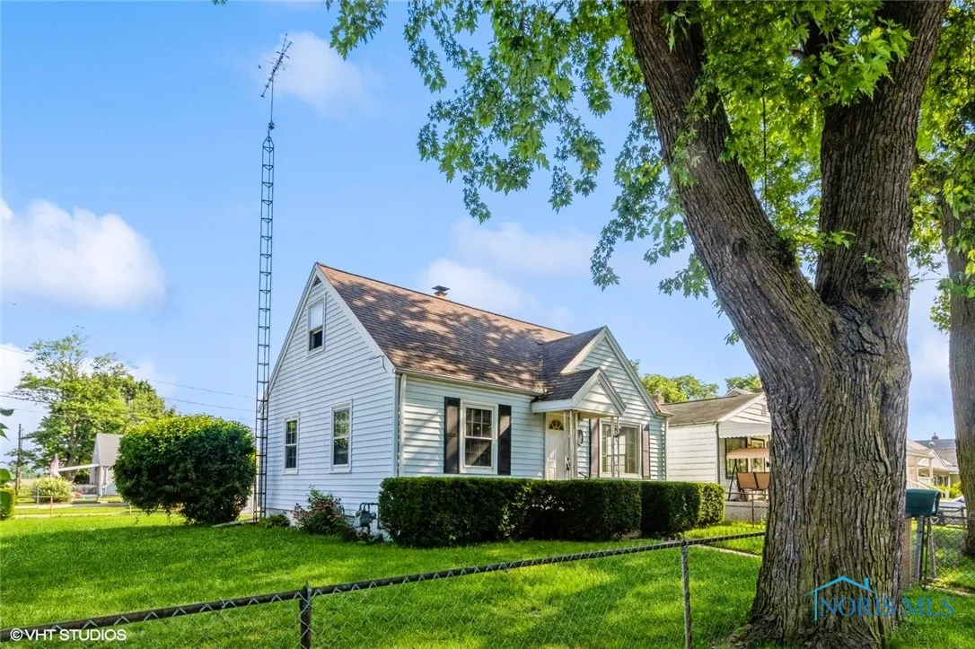 301 E Northgate Parkway, Toledo, Ohio 43612, 3 Bedrooms Bedrooms, 5 Rooms Rooms,1 BathroomBathrooms,Residential,For Sale,Northgate,6133637