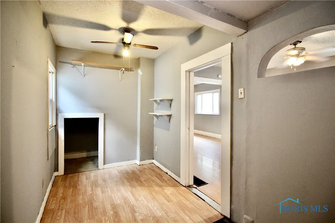 1333 Peck Street, Toledo, Ohio 43608, 3 Bedrooms Bedrooms, 7 Rooms Rooms,2 BathroomsBathrooms,Residential,For Sale,Peck,6133636