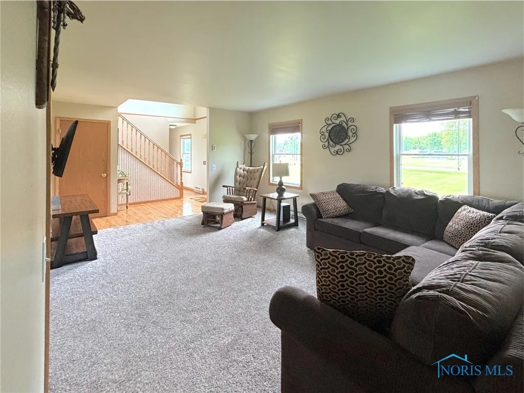 1903 Christy Road, Defiance, Ohio 43512, 4 Bedrooms Bedrooms, 8 Rooms Rooms,4 BathroomsBathrooms,Residential,For Sale,Christy,6133640