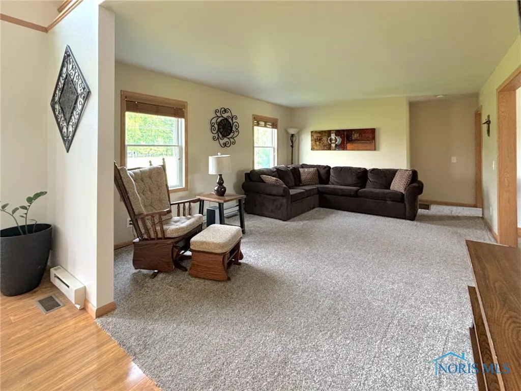 1903 Christy Road, Defiance, Ohio 43512, 4 Bedrooms Bedrooms, 8 Rooms Rooms,4 BathroomsBathrooms,Residential,For Sale,Christy,6133640
