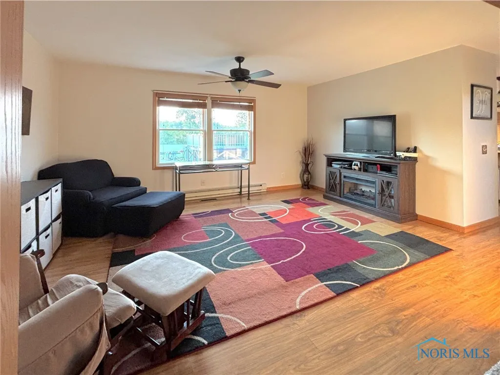 1903 Christy Road, Defiance, Ohio 43512, 4 Bedrooms Bedrooms, 8 Rooms Rooms,4 BathroomsBathrooms,Residential,For Sale,Christy,6133640
