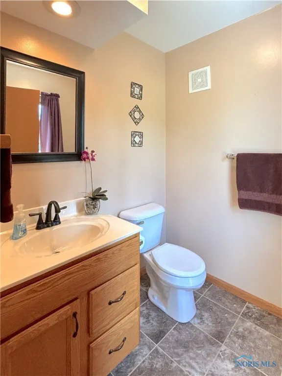 1903 Christy Road, Defiance, Ohio 43512, 4 Bedrooms Bedrooms, 8 Rooms Rooms,4 BathroomsBathrooms,Residential,For Sale,Christy,6133640