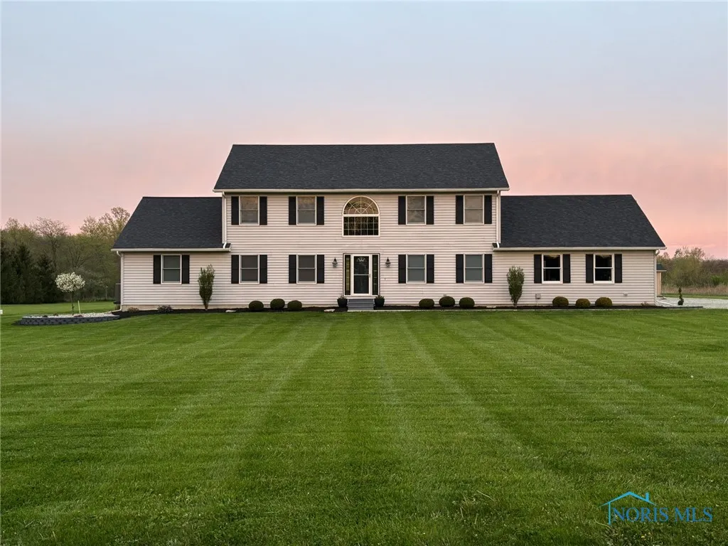 1903 Christy Road, Defiance, Ohio 43512, 4 Bedrooms Bedrooms, 8 Rooms Rooms,4 BathroomsBathrooms,Residential,For Sale,Christy,6133640