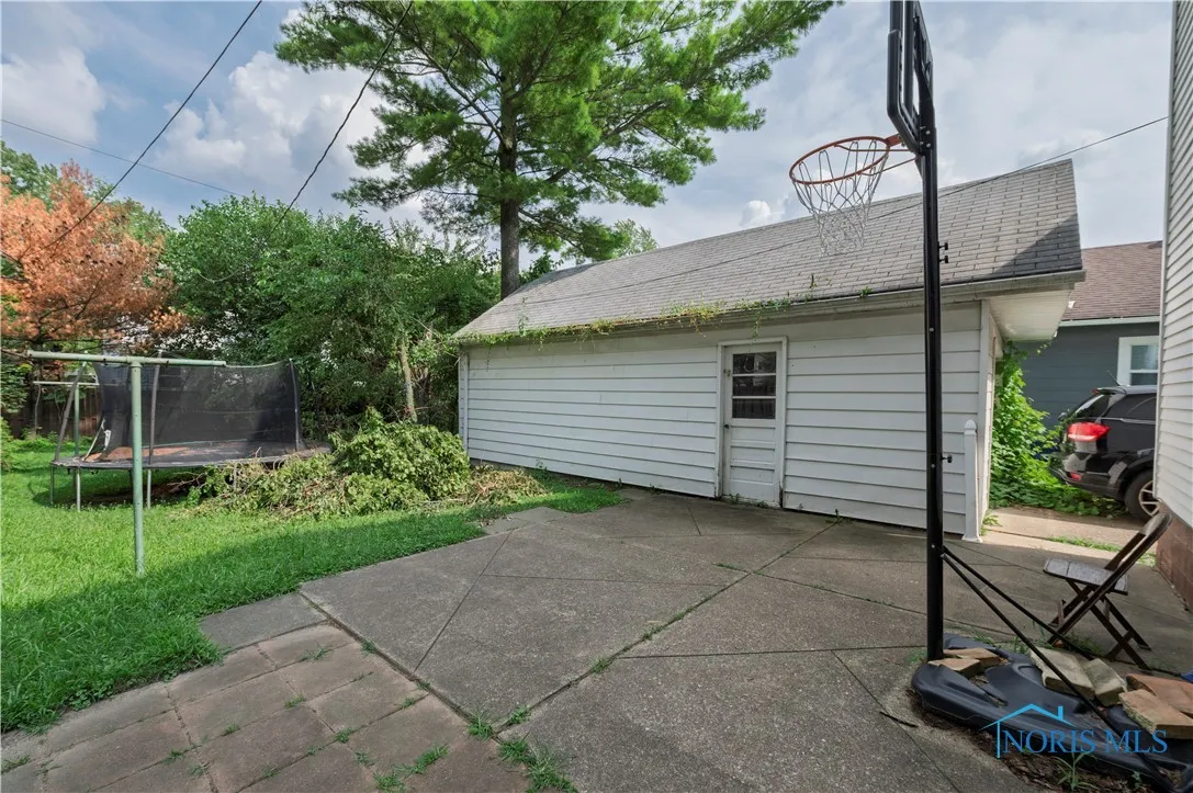 4140 Caroline Avenue, Toledo, Ohio 43612, 3 Bedrooms Bedrooms, 6 Rooms Rooms,1 BathroomBathrooms,Residential,For Sale,Caroline,6133631