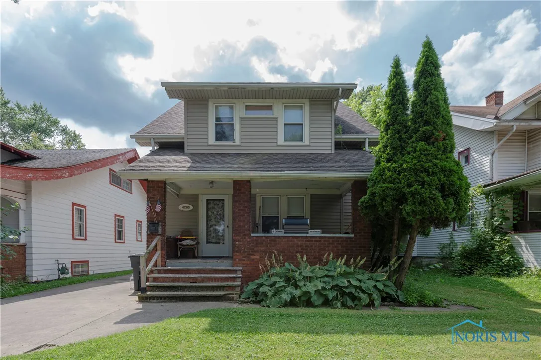 4205 Eastway Street, Toledo, Ohio 43612, 3 Bedrooms Bedrooms, 5 Rooms Rooms,1 BathroomBathrooms,Residential,For Sale,Eastway,6133632
