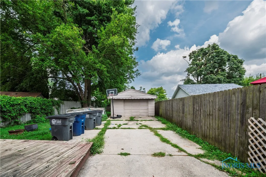 4442 Burnham Avenue, Toledo, Ohio 43612, 3 Bedrooms Bedrooms, 5 Rooms Rooms,1 BathroomBathrooms,Residential,For Sale,Burnham,6133649