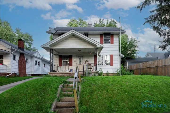 4612 Willys Parkway, Toledo, Ohio 43612, 3 Bedrooms Bedrooms, 6 Rooms Rooms,1 BathroomBathrooms,Residential,For Sale,Willys,6133651