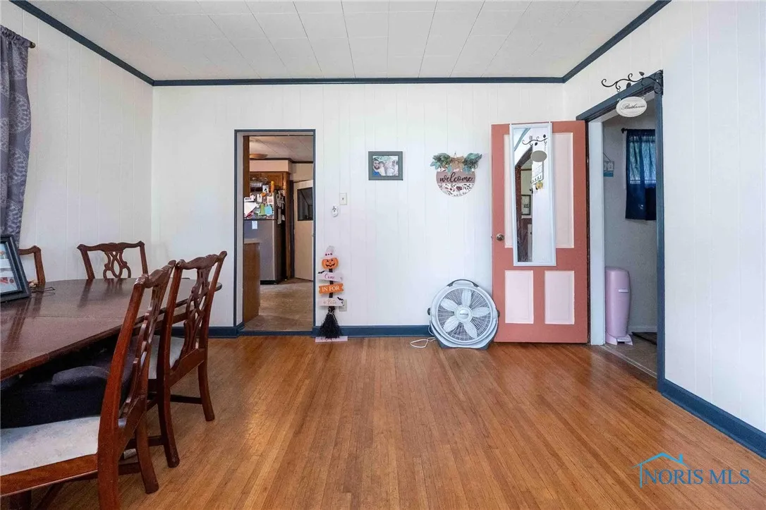 219 E Main Cross Street, Arlington, Ohio 45814, 3 Bedrooms Bedrooms, 9 Rooms Rooms,1 BathroomBathrooms,Residential,For Sale,Main Cross,6133675