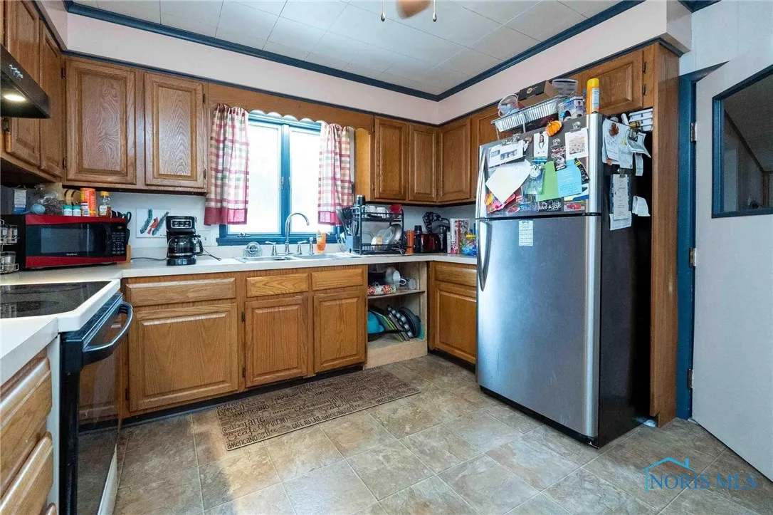 219 E Main Cross Street, Arlington, Ohio 45814, 3 Bedrooms Bedrooms, 9 Rooms Rooms,1 BathroomBathrooms,Residential,For Sale,Main Cross,6133675