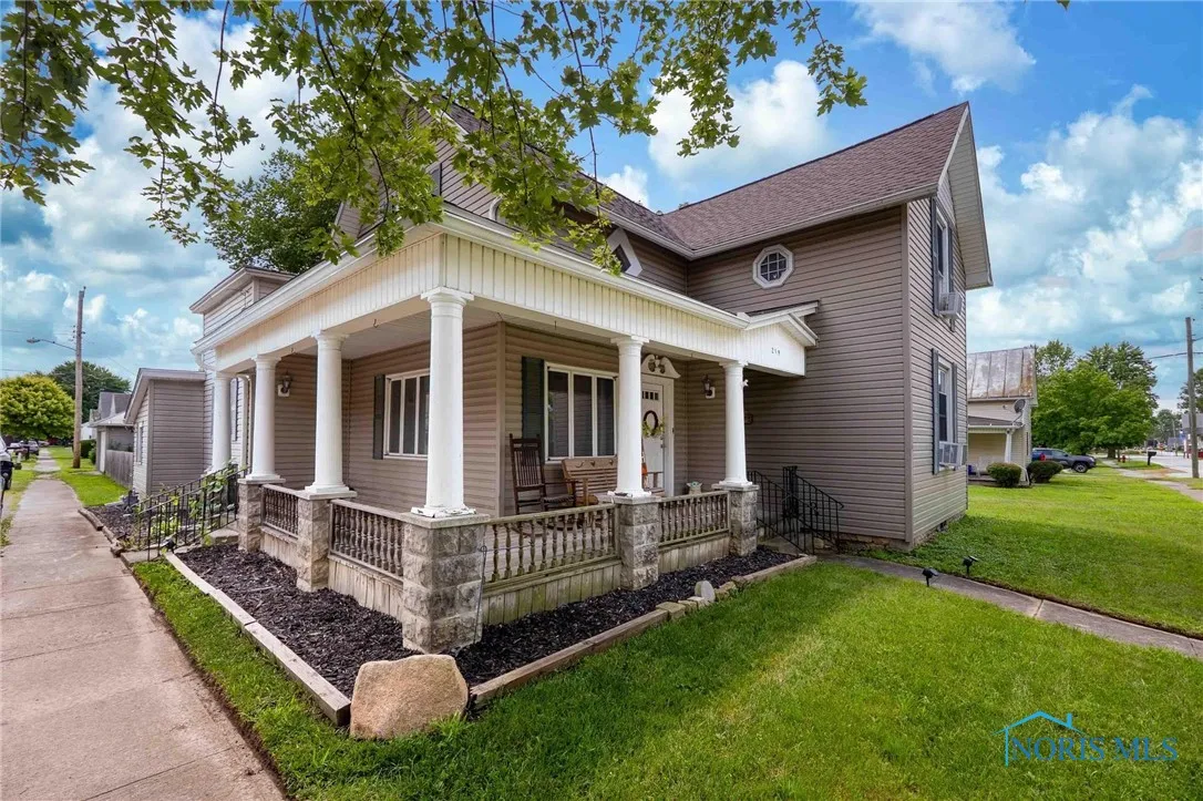 219 E Main Cross Street, Arlington, Ohio 45814, 3 Bedrooms Bedrooms, 9 Rooms Rooms,1 BathroomBathrooms,Residential,For Sale,Main Cross,6133675