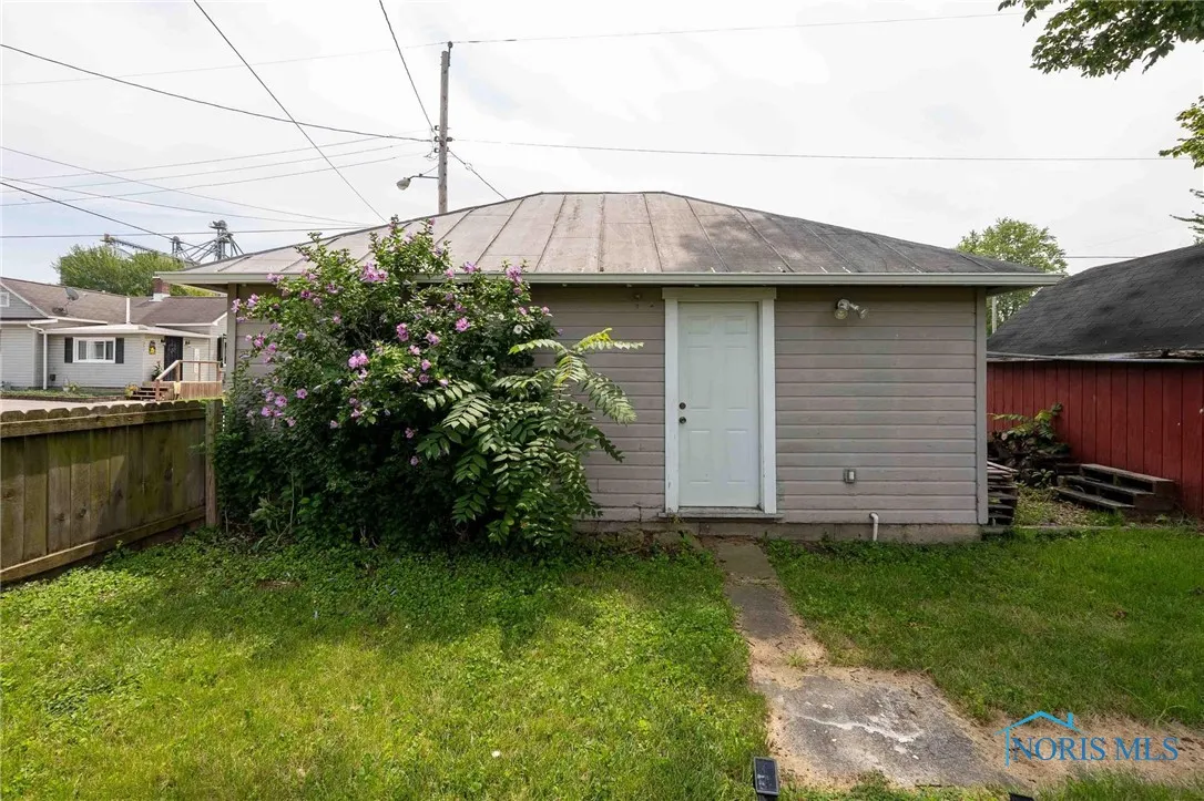 219 E Main Cross Street, Arlington, Ohio 45814, 3 Bedrooms Bedrooms, 9 Rooms Rooms,1 BathroomBathrooms,Residential,For Sale,Main Cross,6133675