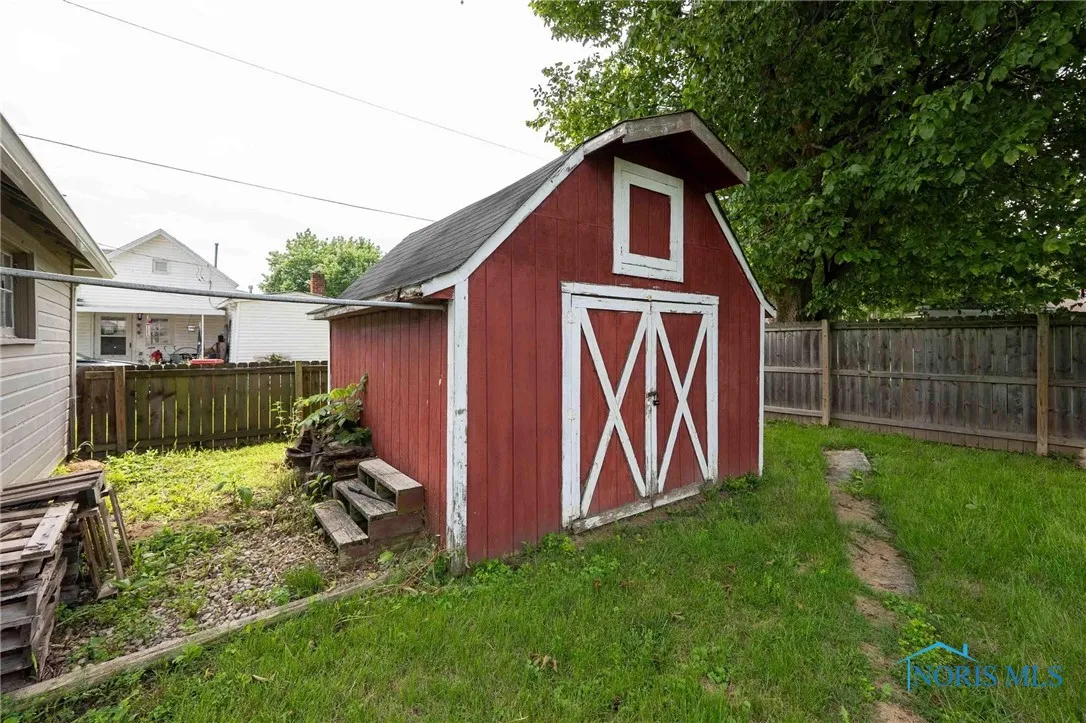 219 E Main Cross Street, Arlington, Ohio 45814, 3 Bedrooms Bedrooms, 9 Rooms Rooms,1 BathroomBathrooms,Residential,For Sale,Main Cross,6133675