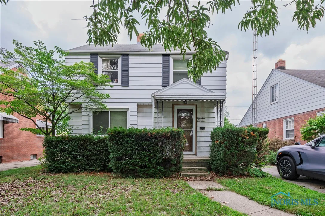 5114 Hallgate Avenue, Toledo, Ohio 43612, 3 Bedrooms Bedrooms, 6 Rooms Rooms,1 BathroomBathrooms,Residential,For Sale,Hallgate,6133652