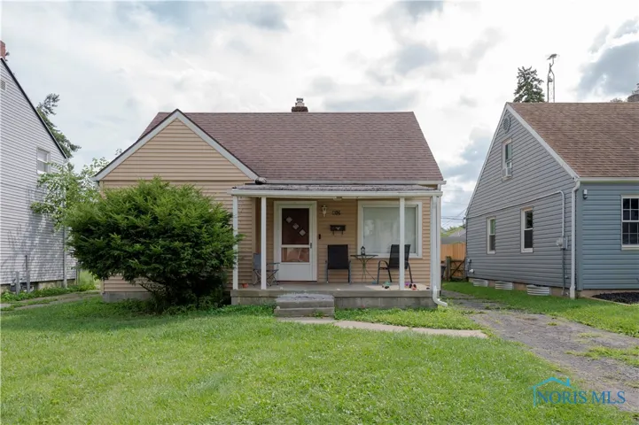 817 Alvison Road, Toledo, Ohio 43612, 3 Bedrooms Bedrooms, 5 Rooms Rooms,1 BathroomBathrooms,Residential,For Sale,Alvison,6133654