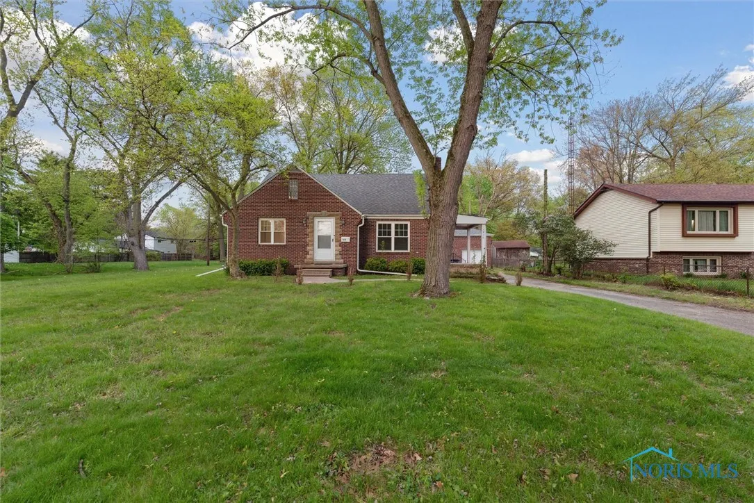 1910 Eileen Road, Toledo, Ohio 43615, 3 Bedrooms Bedrooms, 6 Rooms Rooms,2 BathroomsBathrooms,Residential,For Sale,Eileen,6133665