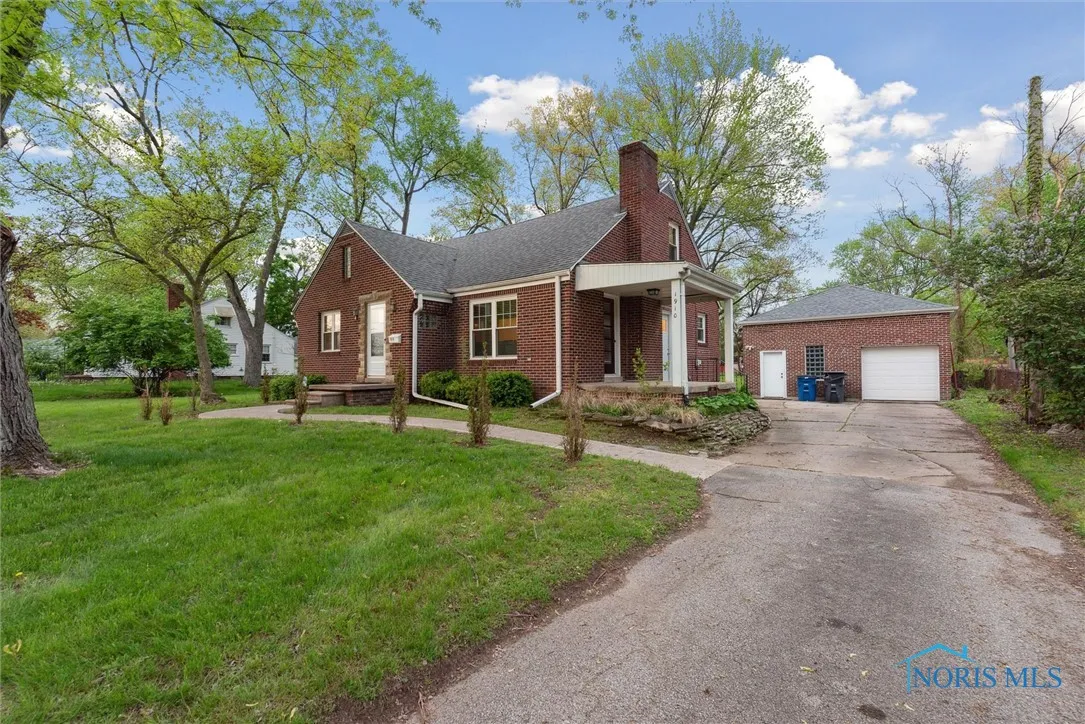 1910 Eileen Road, Toledo, Ohio 43615, 3 Bedrooms Bedrooms, 6 Rooms Rooms,2 BathroomsBathrooms,Residential,For Sale,Eileen,6133665