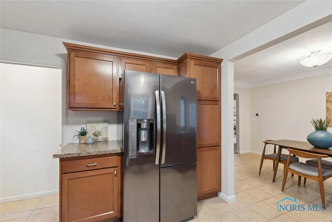 1910 Eileen Road, Toledo, Ohio 43615, 3 Bedrooms Bedrooms, 6 Rooms Rooms,2 BathroomsBathrooms,Residential,For Sale,Eileen,6133665