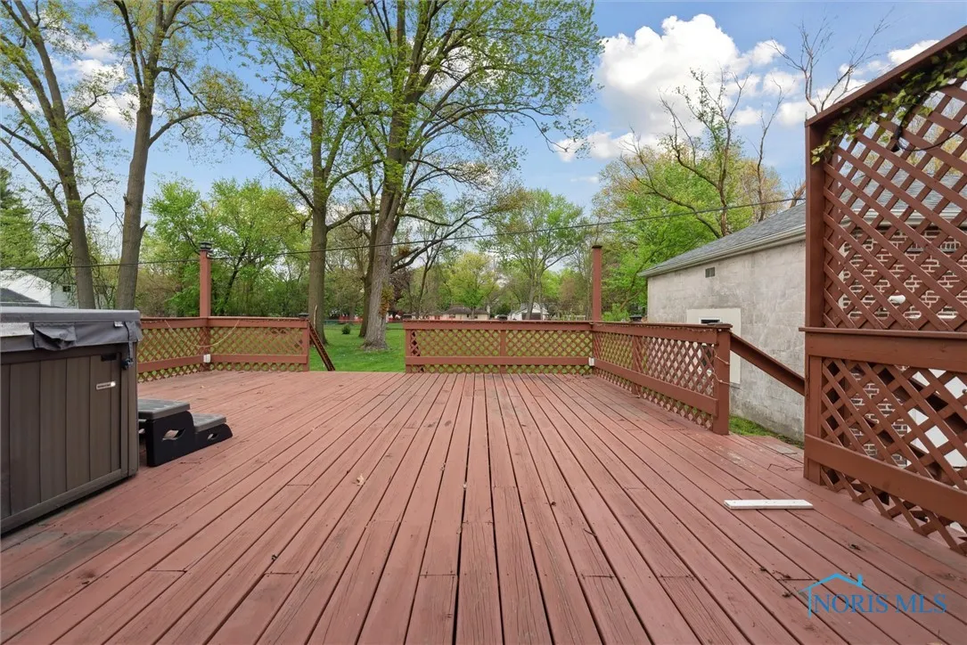 1910 Eileen Road, Toledo, Ohio 43615, 3 Bedrooms Bedrooms, 6 Rooms Rooms,2 BathroomsBathrooms,Residential,For Sale,Eileen,6133665