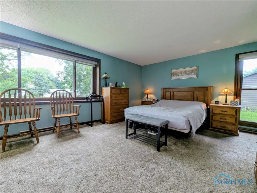215 Lakeview Drive, Bryan, Ohio 43506, 2 Bedrooms Bedrooms, 7 Rooms Rooms,2 BathroomsBathrooms,Residential,For Sale,Lakeview,6133688