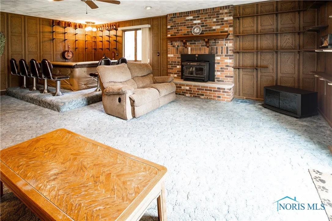 515 Everett Road, Fremont, Ohio 43420, 3 Bedrooms Bedrooms, 9 Rooms Rooms,3 BathroomsBathrooms,Residential,For Sale,Everett,6133642