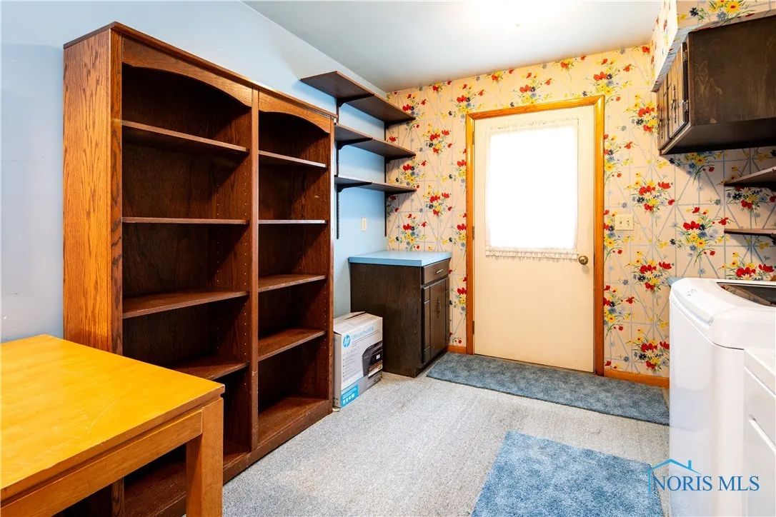 515 Everett Road, Fremont, Ohio 43420, 3 Bedrooms Bedrooms, 9 Rooms Rooms,3 BathroomsBathrooms,Residential,For Sale,Everett,6133642