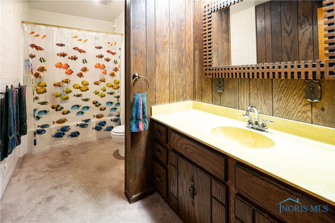 515 Everett Road, Fremont, Ohio 43420, 3 Bedrooms Bedrooms, 9 Rooms Rooms,3 BathroomsBathrooms,Residential,For Sale,Everett,6133642