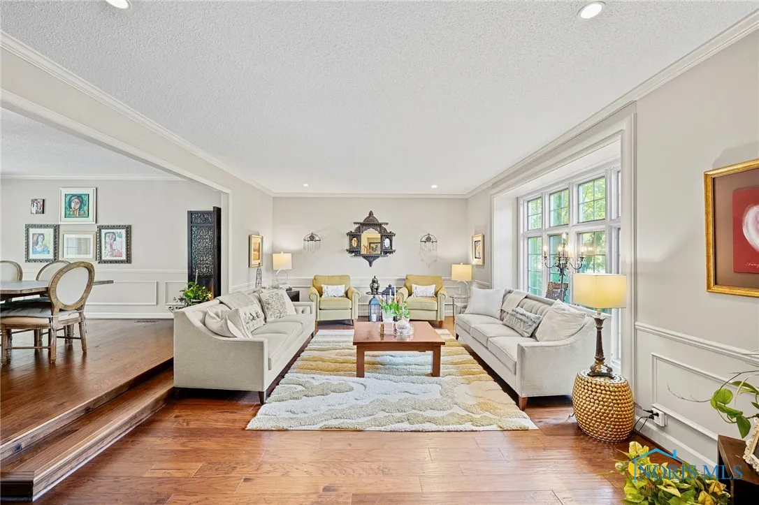 2720 Derby Road, Ottawa Hills, Ohio 43615, 5 Bedrooms Bedrooms, 9 Rooms Rooms,5 BathroomsBathrooms,Residential,For Sale,Derby,6133704