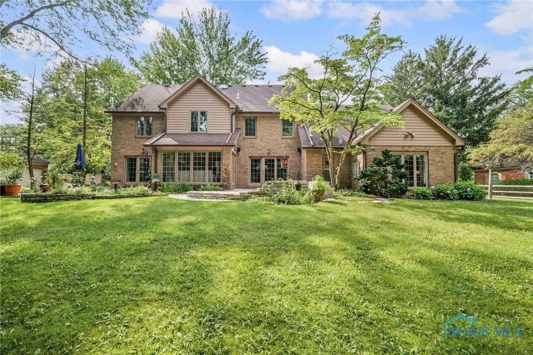 2720 Derby Road, Ottawa Hills, Ohio 43615, 5 Bedrooms Bedrooms, 9 Rooms Rooms,5 BathroomsBathrooms,Residential,For Sale,Derby,6133704