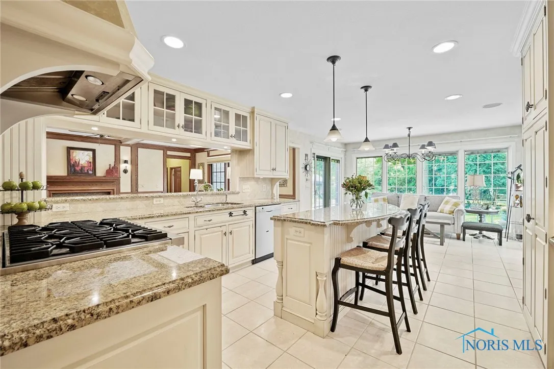2720 Derby Road, Ottawa Hills, Ohio 43615, 5 Bedrooms Bedrooms, 9 Rooms Rooms,5 BathroomsBathrooms,Residential,For Sale,Derby,6133704