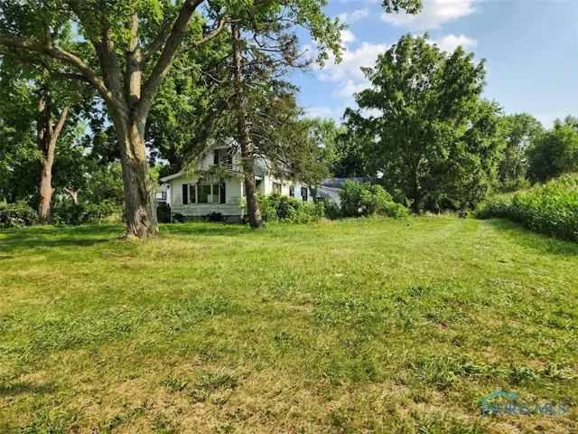 8451 Airport Highway, Holland, Ohio 43528, 4 Bedrooms Bedrooms, 8 Rooms Rooms,1 BathroomBathrooms,Residential,For Sale,Airport,6133719