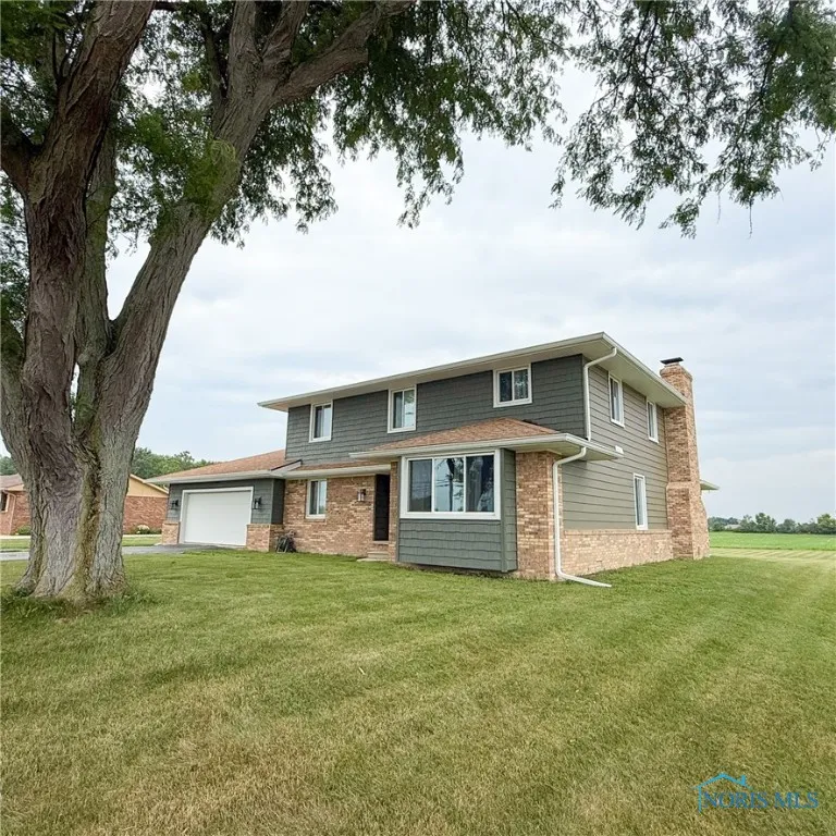 5555 Brown Road, Oregon, Ohio 43616, 4 Bedrooms Bedrooms, 10 Rooms Rooms,3 BathroomsBathrooms,Residential,For Sale,Brown,6133723