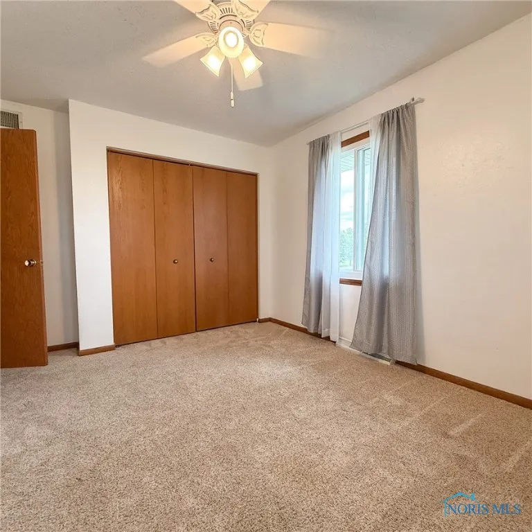 5555 Brown Road, Oregon, Ohio 43616, 4 Bedrooms Bedrooms, 10 Rooms Rooms,3 BathroomsBathrooms,Residential,For Sale,Brown,6133723