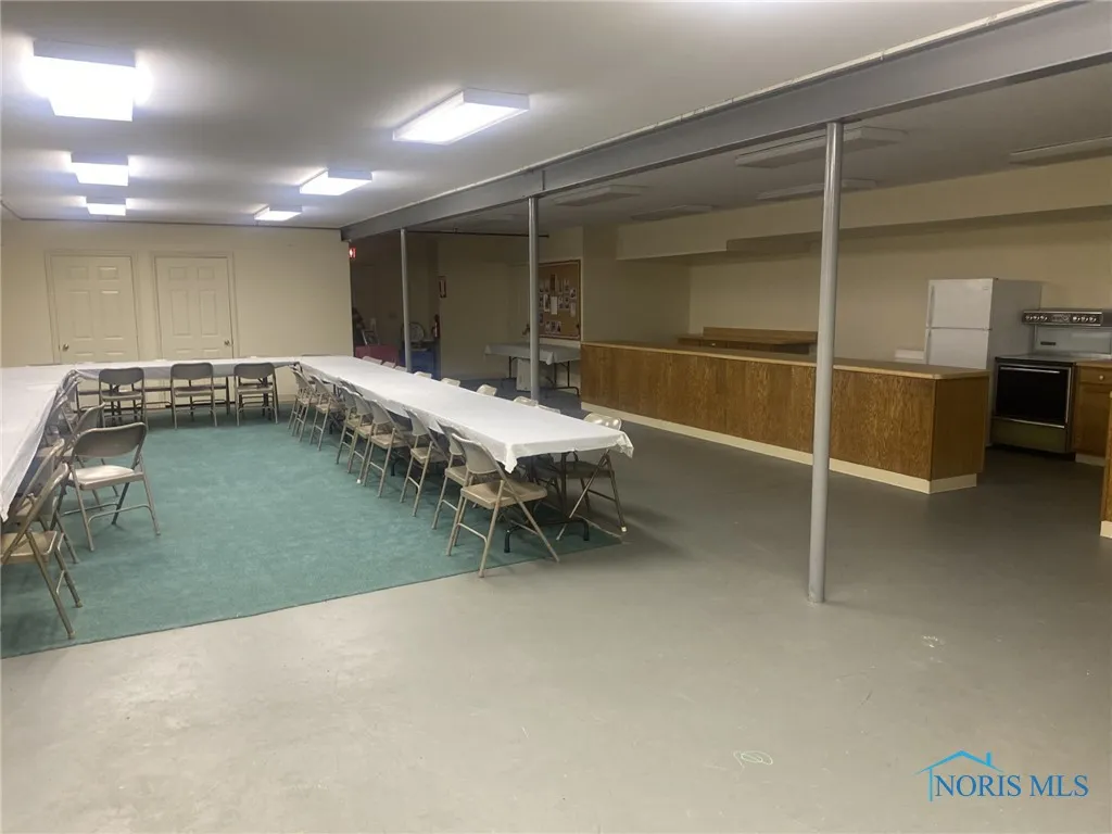 605 Glenwood Road, Rossford, Ohio 43460, ,Commercial Sale,For Sale,Glenwood,6133768