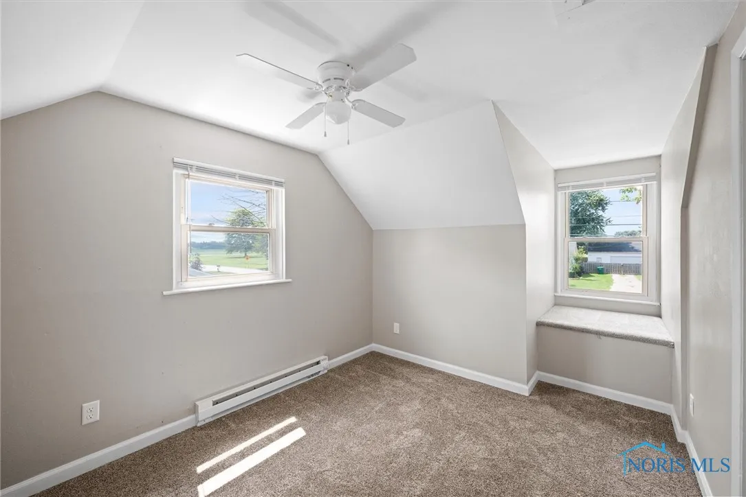 1937 S Coy Road, Northwood, Ohio 43619, 4 Bedrooms Bedrooms, 6 Rooms Rooms,2 BathroomsBathrooms,Residential,For Sale,Coy,6133810