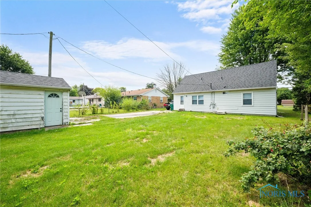 1937 S Coy Road, Northwood, Ohio 43619, 4 Bedrooms Bedrooms, 6 Rooms Rooms,2 BathroomsBathrooms,Residential,For Sale,Coy,6133810