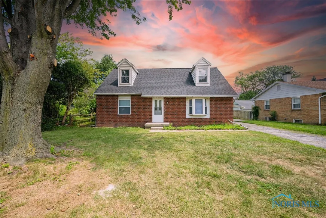 1937 S Coy Road, Northwood, Ohio 43619, 4 Bedrooms Bedrooms, 6 Rooms Rooms,2 BathroomsBathrooms,Residential,For Sale,Coy,6133810