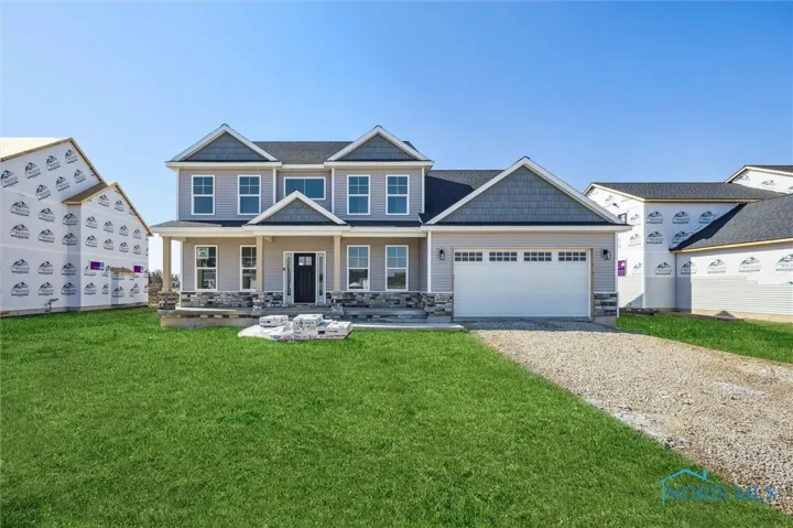 102 Kinloch Drive, Perrysburg, Ohio 43551, 4 Bedrooms Bedrooms, 9 Rooms Rooms,3 BathroomsBathrooms,Residential,For Sale,Kinloch,6133796