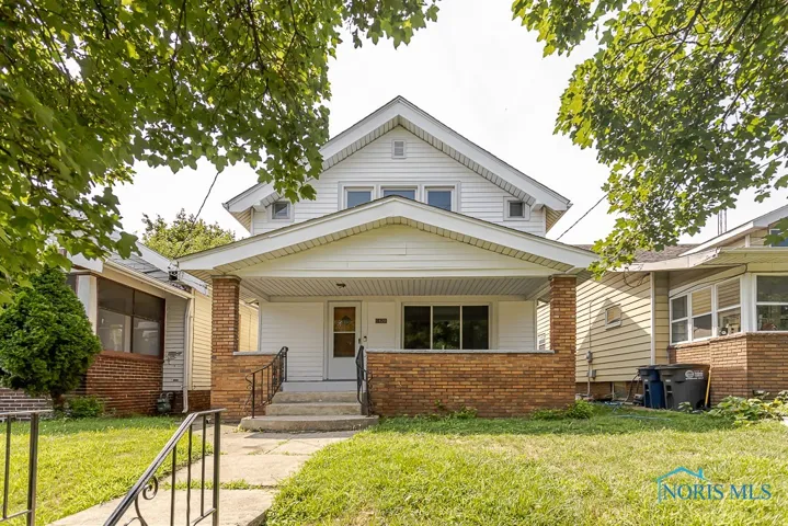 1620 Kelsey Avenue, Tecumseh, Ohio 43605, 3 Bedrooms Bedrooms, 6 Rooms Rooms,2 BathroomsBathrooms,Residential,For Sale,Kelsey,6133775