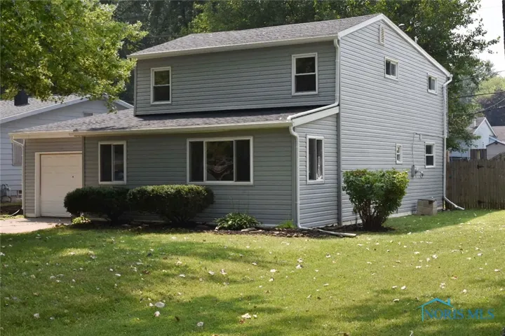 5307 Clover Lane, Toledo, Ohio 43623, 4 Bedrooms Bedrooms, 10 Rooms Rooms,3 BathroomsBathrooms,Residential,For Sale,Clover,6133834