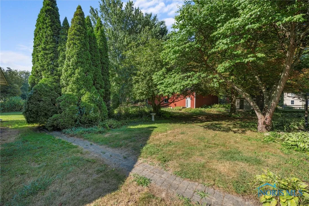 10717 Neapolis Waterville Road, Whitehouse, Ohio 43571, 4 Bedrooms Bedrooms, 12 Rooms Rooms,3 BathroomsBathrooms,Residential,For Sale,Neapolis Waterville,6133710