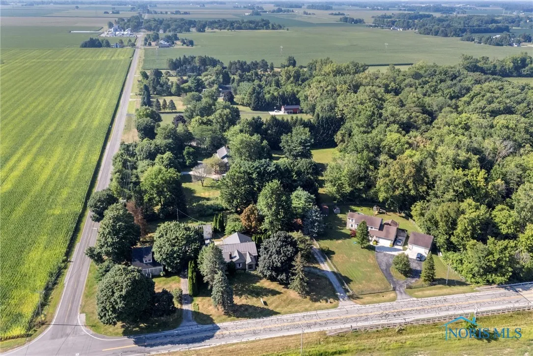 10717 Neapolis Waterville Road, Whitehouse, Ohio 43571, 4 Bedrooms Bedrooms, 12 Rooms Rooms,3 BathroomsBathrooms,Residential,For Sale,Neapolis Waterville,6133710