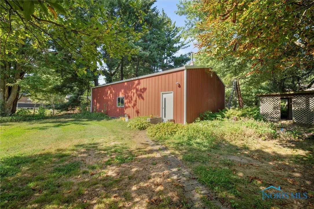 10717 Neapolis Waterville Road, Whitehouse, Ohio 43571, 4 Bedrooms Bedrooms, 12 Rooms Rooms,3 BathroomsBathrooms,Residential,For Sale,Neapolis Waterville,6133710